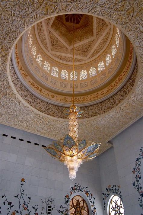 Sheikh Zayed Grand Mosque Chandelier | Sheikh zayed grand mosque, Grand ...