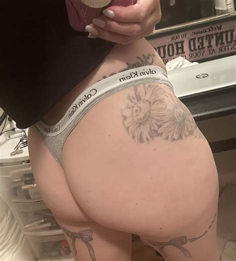 Would You Eat Me For Dinner Nudes Emogirls Nude Pics Org