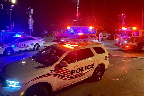 Dc Police Officer Struck By Vehicle In Northwest Wtop News Trendradars