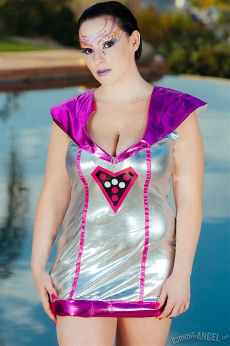 Thick Brunette Big Ass XXX Dessert Picture