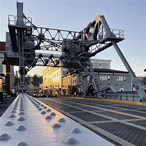 Fun Facts About the Mystic River Bascule Bridge - Think Mystic