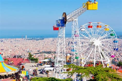 Parque De Atracciones Tibidabo Entre Barcelona