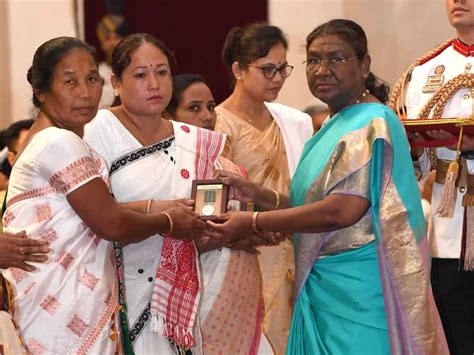 President Droupadi Murmu Confers Kirti Chakras Shaurya Chakras