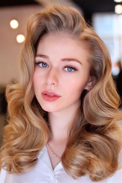 Golden Blonde Hair Color Ideas