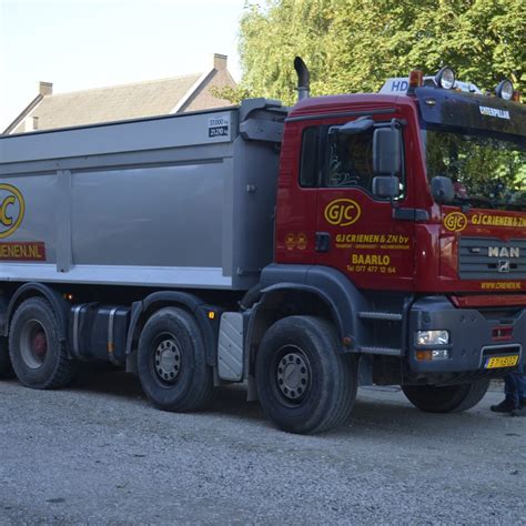 Transport G J Crienen Zn Grondverzet Machineverhuur