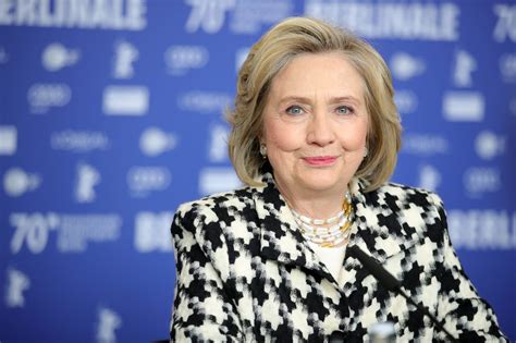 Hillary Clinton To Launch Podcast In Late Spring - Essence | Essence