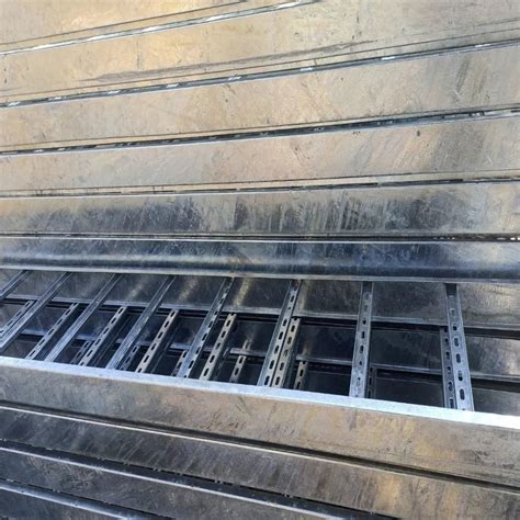 Hot Dip Galvanized Rectangular Mm GI Ladder Type Cable Tray For Industrial Use At Best Price