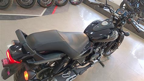 Ye Rahi 2023 Bajaj Avenger 160 Street Black Review Price Features