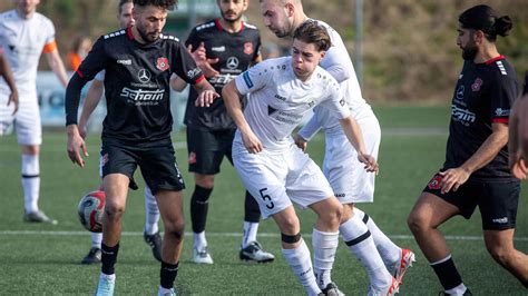 Landesligist SV Breinig Und Teutonia Weiden Trennen Sich 2 2 Aachener