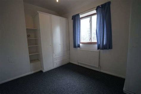 Bennetts Castle Lane Dagenham 3 Bedroom Terraced To Rent Rm8