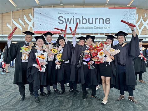 Swinburne Sarawak Confers Awards To 594 Graduates Swinburne