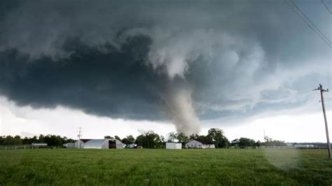 Tornado Watch Alabama Florida Georgia Warned As Deadly Twisters To