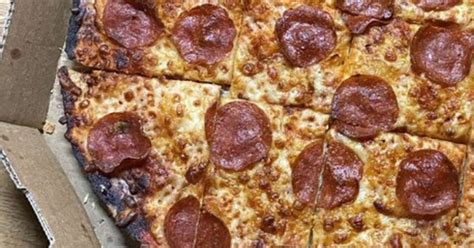 Domino's Pizza Crust Types Explained – From Brooklyn Style to Gluten ...