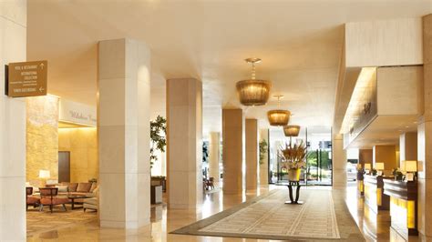 The Beverly Hilton, Los Angeles, California, USA - Hotel Review | Condé Nast Traveler