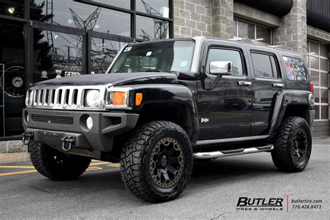 Hummer H3 with 18in Black Rhino Warlord Wheels exclusively from Butler ...