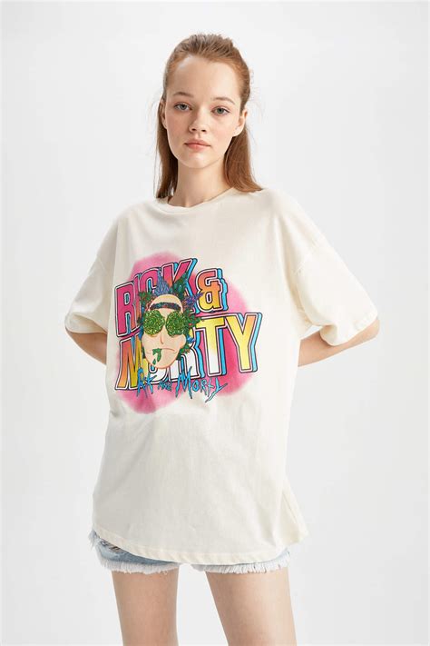 Beige Woman Coool Rick And Morty Licensed Oversize Fit Crew Neck