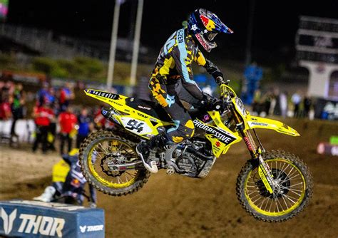 Suzuki Announces 2025 Supercross Team Featuring Ken Roczen Colt