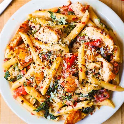 Chicken And Bacon Pasta With Spinach And Tomatoes In Garlic Cream Sauce Recipe Cart