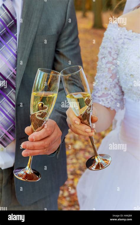 Bride And Groom Holding Wedding Champagne Glasses Stock Photo Alamy