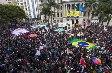 Ato Em Defesa Da Democracia Come A Leitura De Carta Liderada Pela