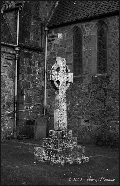 Churchyard Cross BW Lifestyle Culture Photos Retained Images