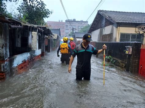 員林市強降雨 圓林園滯洪池滿溢了 17news民生好報