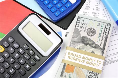 Free of Charge Creative Commons broad money to reserve money Image
