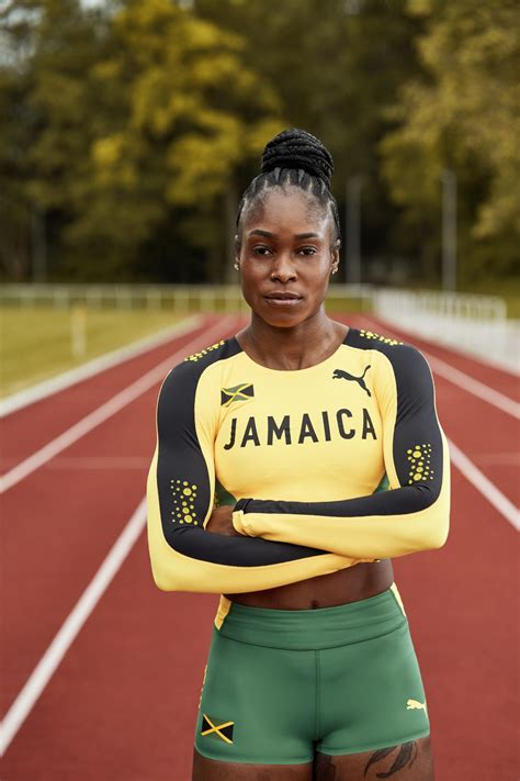 22AW_RT_Elaine_Thompson-Herah_Fireglow_0131 - PUMA CATch up