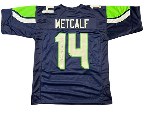 DK Metcalf Signed Jersey (JSA) | Pristine Auction