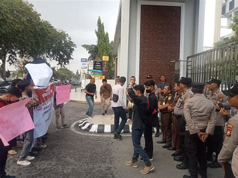 Aliansi Mahasiswa Anti Korupsi Rohul Desak Kejati Riau Periksa Kepala