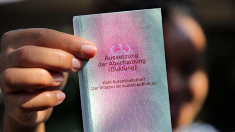 Rund 1200 Ausländer profitieren von Chancen Aufenthaltsrecht STERN de