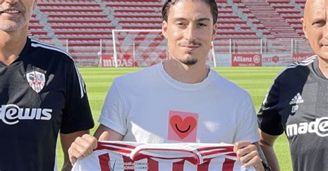 Mercato Ajaccio Le Club Officialise Une Recrue