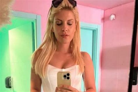 Glumica Pokazala Kako Joj Danas Stoji Bikini Star Godina