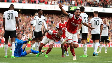 Arsenal Fulham Gunners Keep Perfect Start Going After Mitrovic Opener