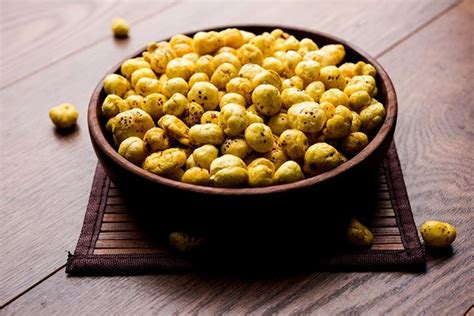 4 Phool Makhana (Lotus Seeds) Recipes For Babies & Benefits