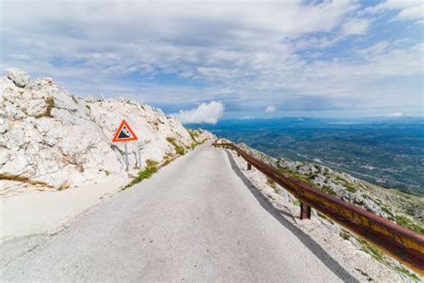 260 Rough Mountain Road Stock Photos Pictures And Royalty Free Images