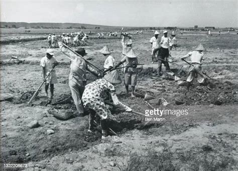 Modern Slavery Construction Photos and Premium High Res Pictures - Getty Images