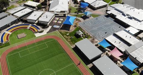 The Link Hillsmeade Primary School Issue 18