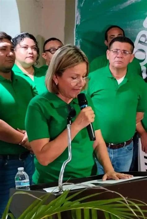 Ruth Salazar Ceballos Va Por La Secretaria General Del Sindicato De