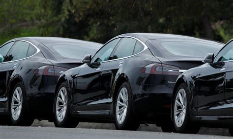 Teslas Slowing Sales Shrinking Margins In Focus In Ev Price War