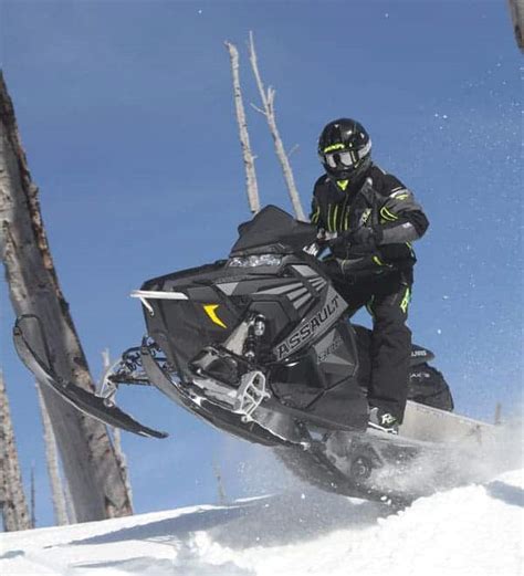 2017 Polaris Switchback Assault FIRST RIDE