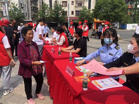 安义县市场监管局举办市场经营活动轻微违法行为依法免罚政策宣传活动 安义县人民政府