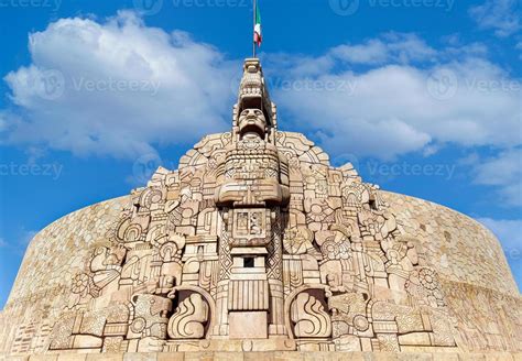 Merida An Iconic Homeland Monument Monumento A La Patria Sculptured By