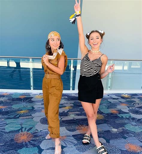 Brooklyn And Bailey On Instagram “vidcon Fits” Brooklyn And Bailey Outfits Brooklyn And