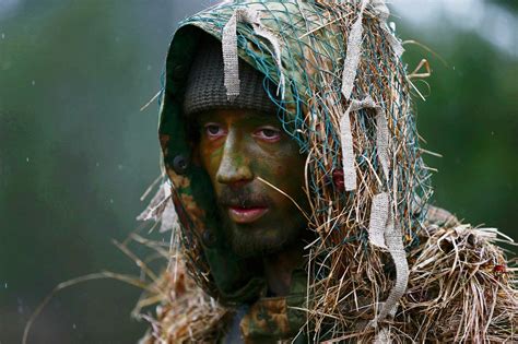 Polen Bereiden Zich In De Bossen Voor Op Confrontatie Met Rusland NRC