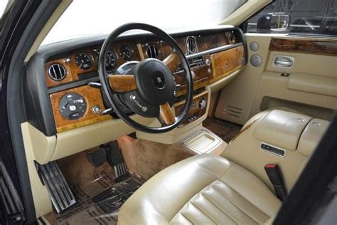 Rolls Royce Phantom Low Miles Carfax Certified Rear Picnic Tables