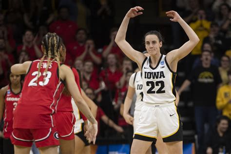 Iowa Women S Basketball Guard Caitlin Clark Wins Associated Press National Player Of The Year