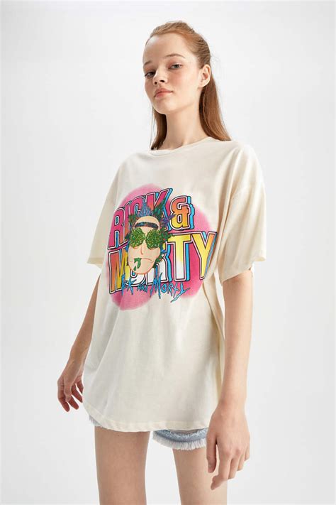 Beige Woman Coool Rick And Morty Licensed Oversize Fit Crew Neck