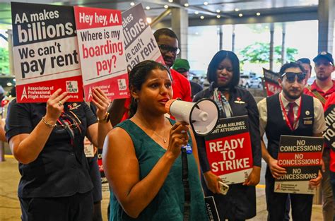 American Airlines Flight Attendants Vote To Strike Flickr