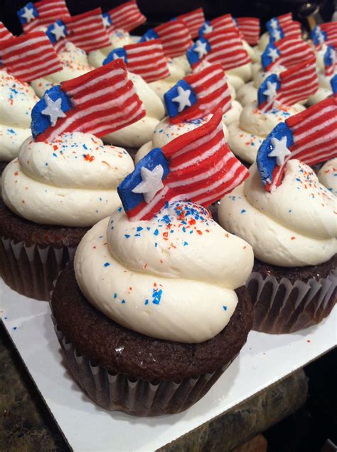 Veteran's Day Cupcakes Army Cupcakes, Shoe Cupcakes, Fondant Cupcakes ...